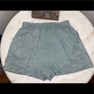 NWOT H&M shorts | size 8 | brand new!